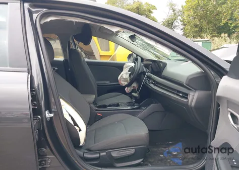 2025 Kia K4 Lx из США, поврежденный, VIN 3KPFT4DE1SE134346